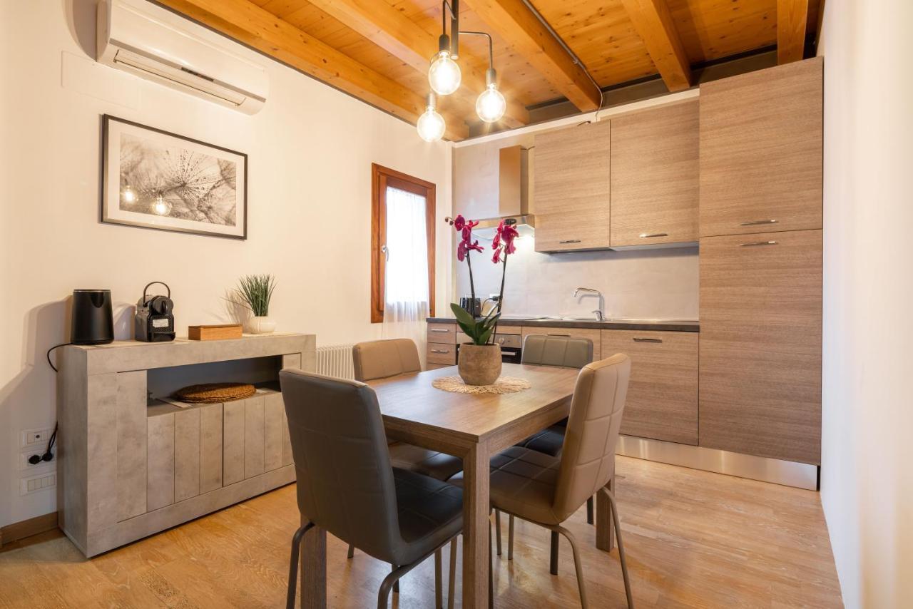 Venezia-Suite HemingwayA Pochi Passi Outlet نوفينتا دي بْيافي المظهر الخارجي الصورة