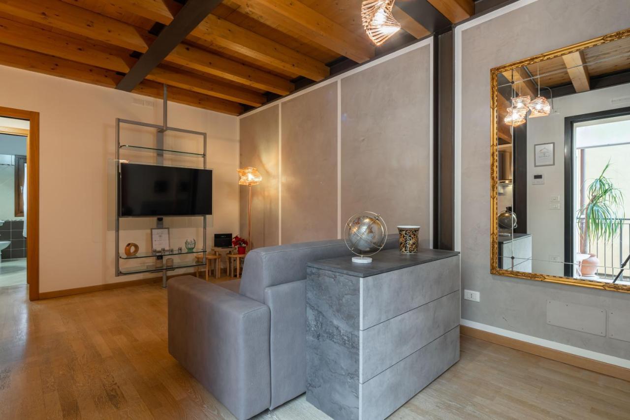 Venezia-Suite HemingwayA Pochi Passi Outlet نوفينتا دي بْيافي المظهر الخارجي الصورة